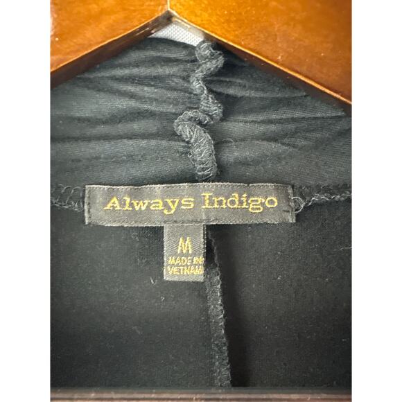 Women’s Always Indigo Medium Black Short Puff Sleeved Sweater - Picture 4 of 5